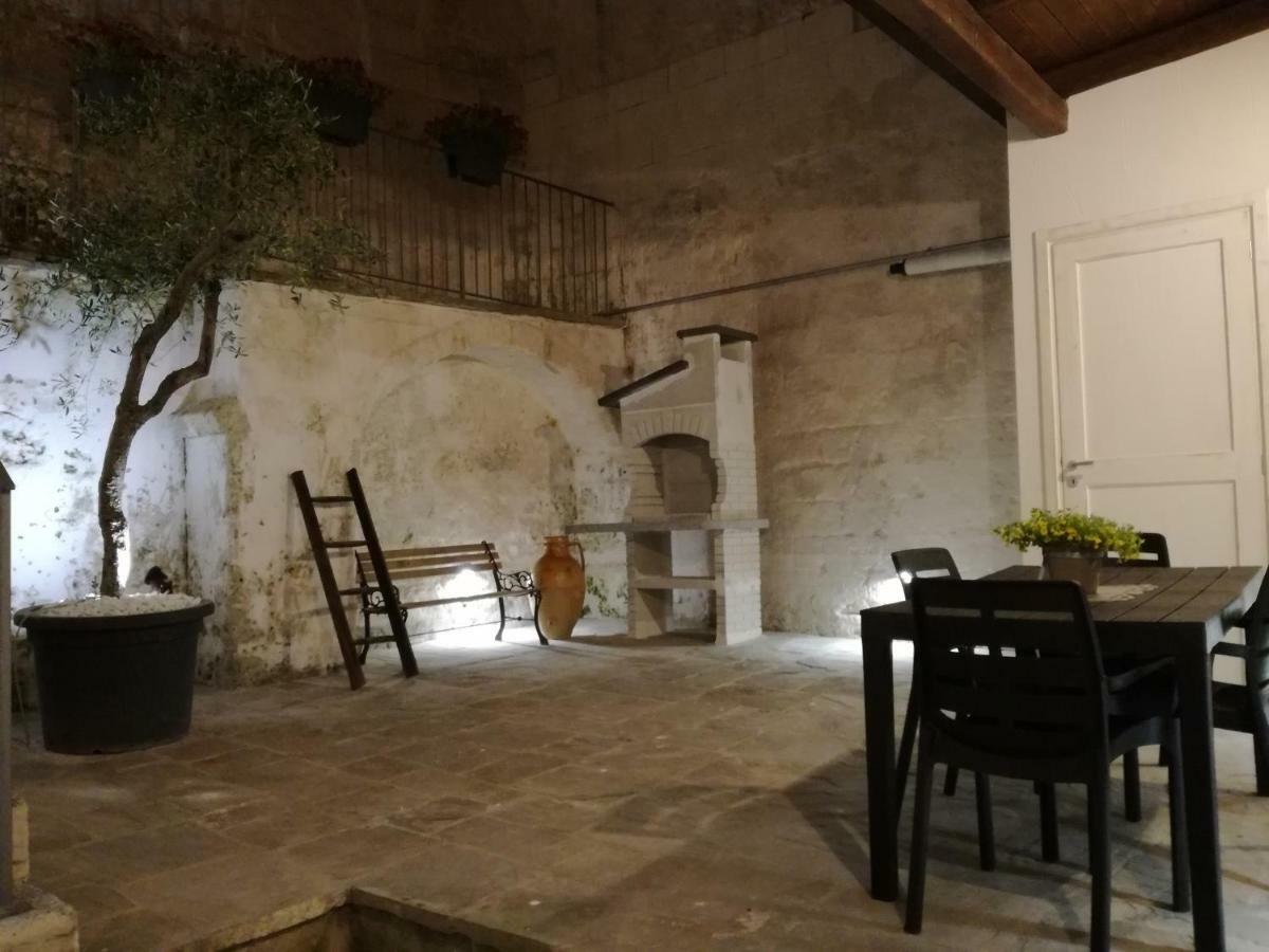 Sassi Sotto Le Stelle Villa Matera Luaran gambar